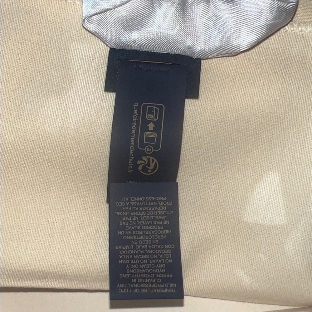 LV x TM Monogram Scrunchie - Picture 6 of 6